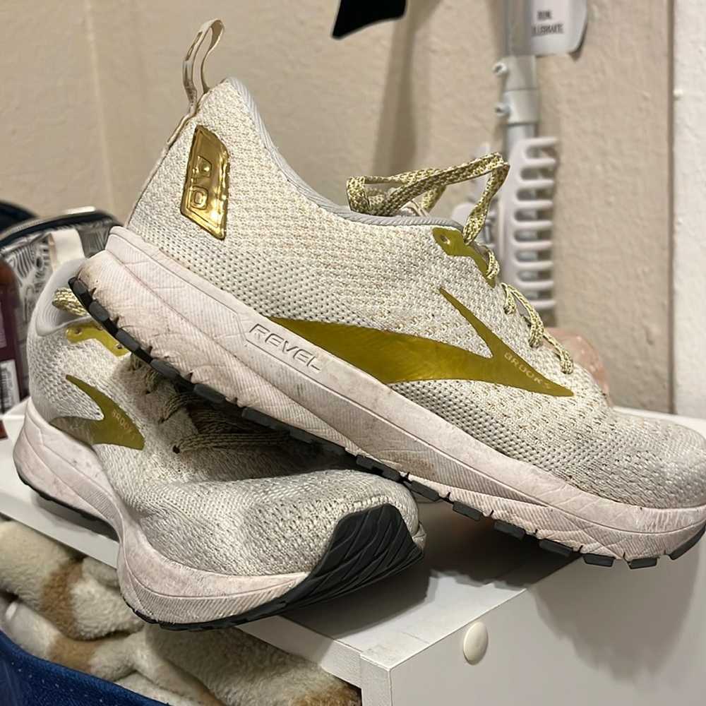 Brooks Revel Running Shoes